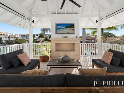 24 Gibraltar Drive, Isle Of Capri