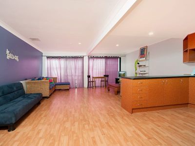 3 Beach Avenue, South Golden Beach