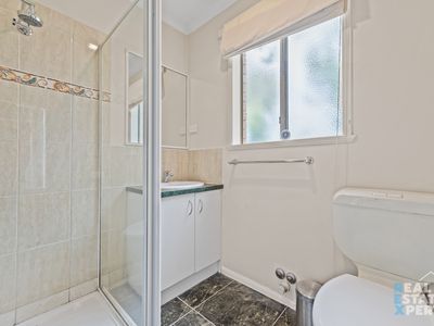 6 Nilufa Court, Hampton Park