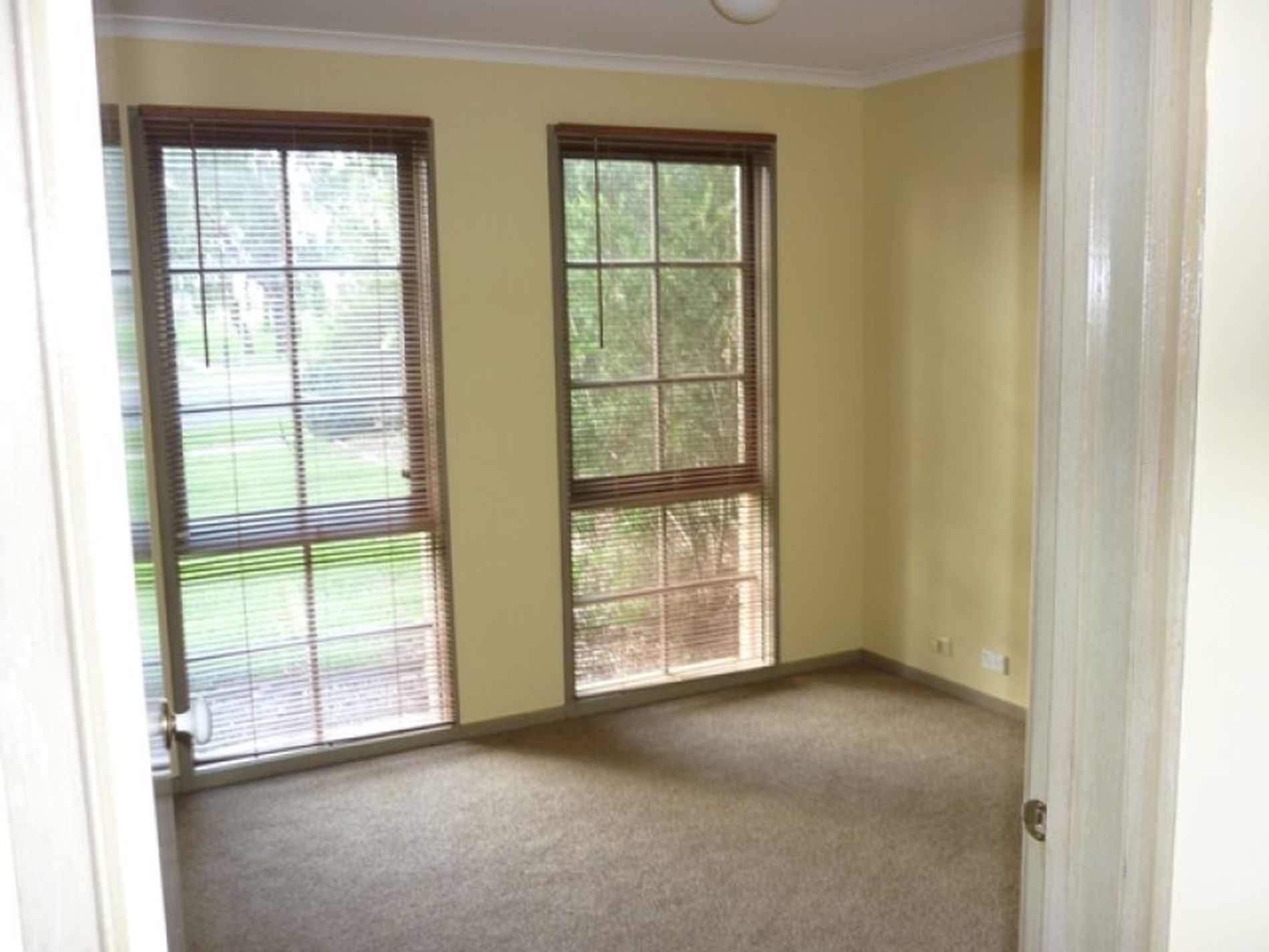 65 Edwards Road, Werribee