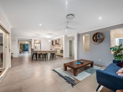 34 Izzies Place, Wakerley