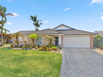 1 Cedar Grove, Forster