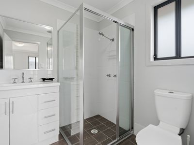 9 & 9A Hastings Parade, Sussex Inlet