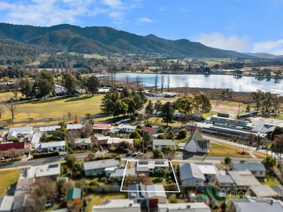 16 Beauty Avenue, Mount Beauty