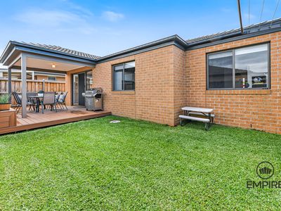 8 Invermay Way, Clyde