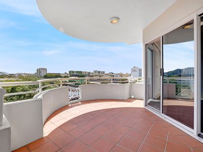 17/73 Spence Street, Cairns City