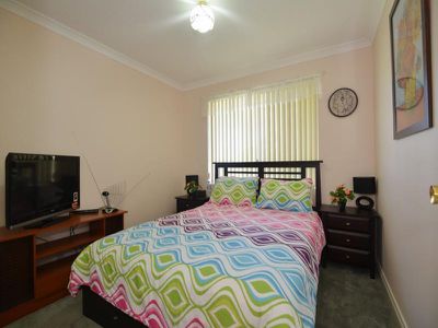 8 Seinor Street, Somerville