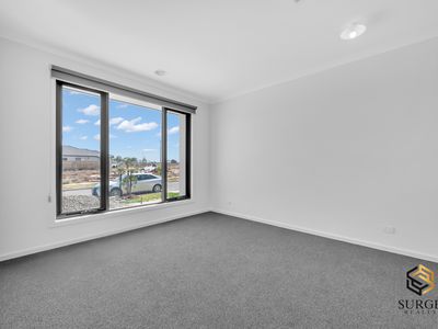 29  Prunus Crescent, Fraser Rise