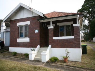 54 Eastern Valley Way, Northbridge
