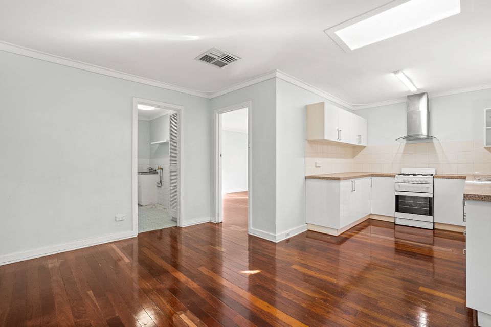 5 SWINSTONE STREET, Rockingham