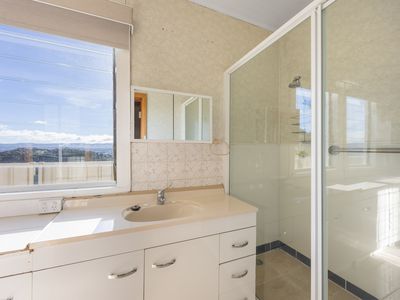 6 Denison Grove, West Launceston