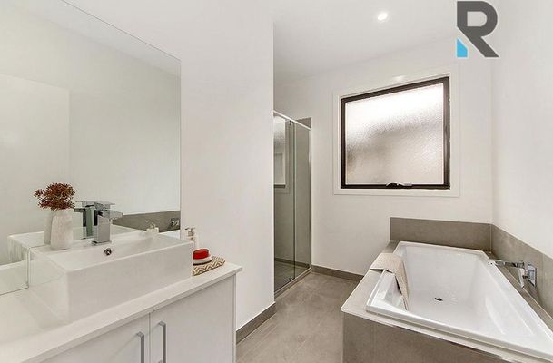 93 Horizon Boulevard, Greenvale