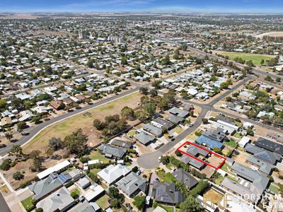 5 Matthews Court, Horsham