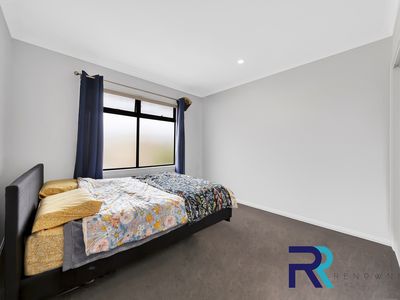 2 / 3 Kerang Court, Broadmeadows