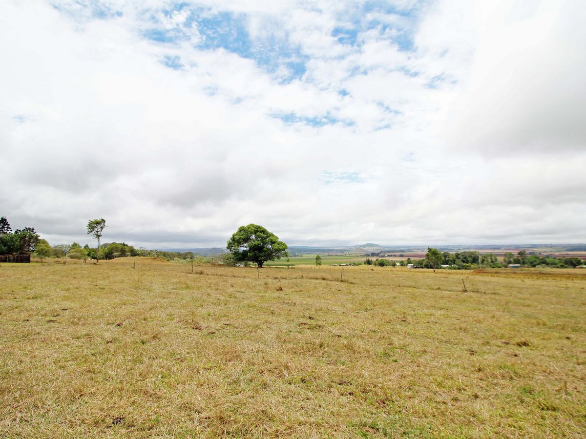7 Jannina Drive, Atherton