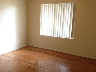 5 / 10 Peterborough Avenue, Lake Illawarra