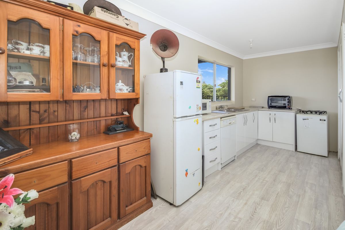 48 Sunset Boulevard, Kianga