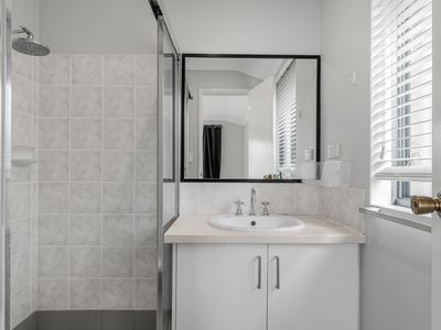 5 Hillwater Promenade, Bennett Springs