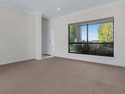 8 Illabunda Drive, Werribee