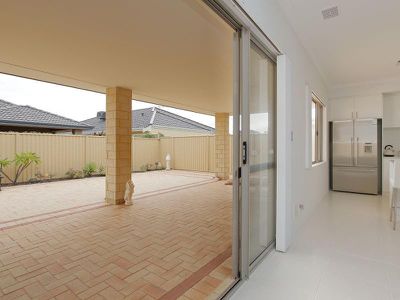 9 Lee-steere Crescent, Piara Waters