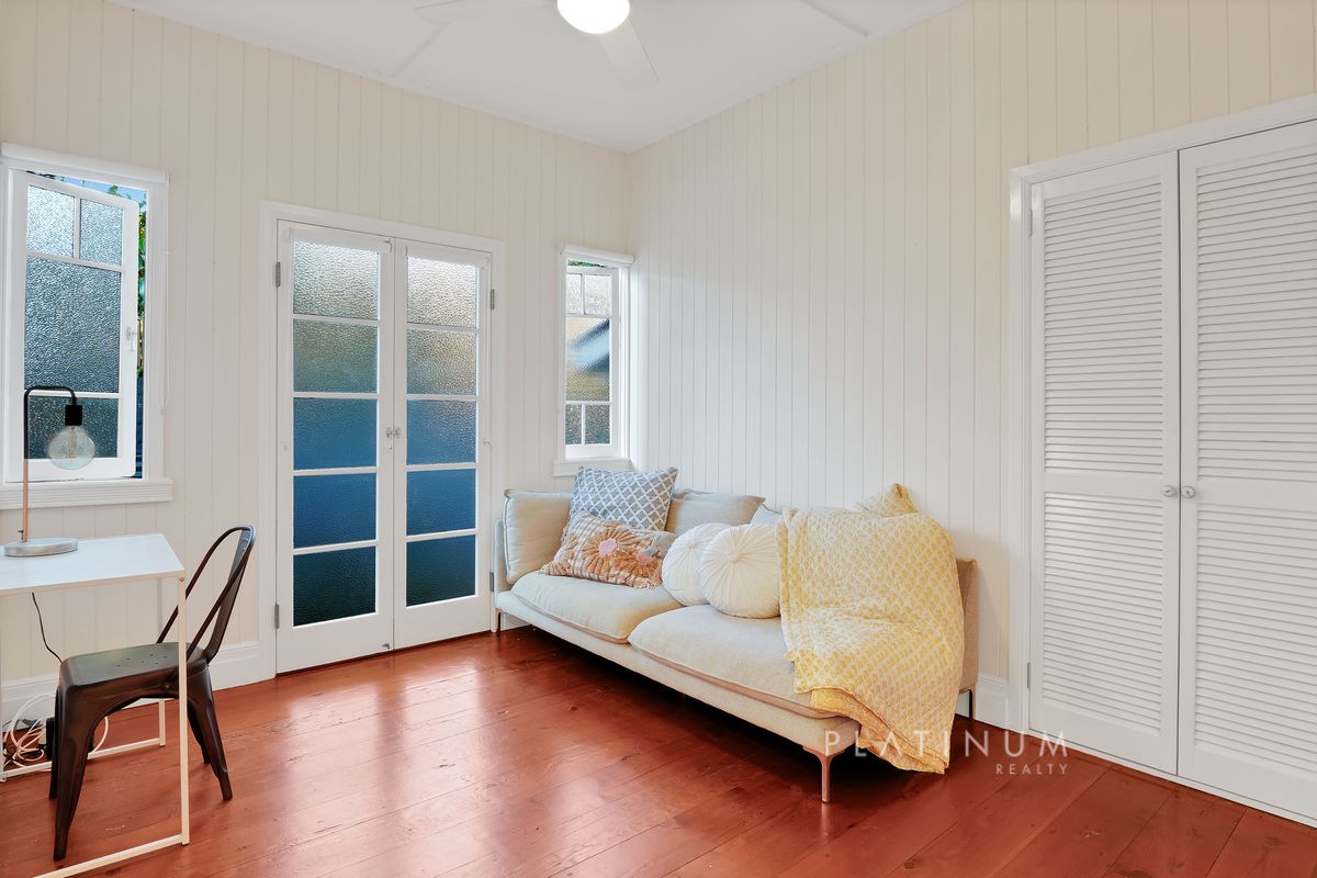 17 Station Street, Currumbin Waters