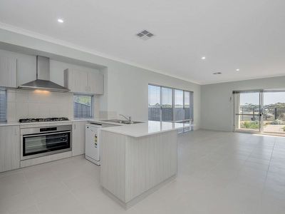 8 Bunker Crescent, Yanchep