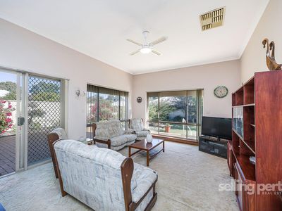 16 Berry Court, Bassendean