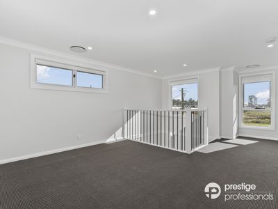 72 Eighth Avenue, Austral