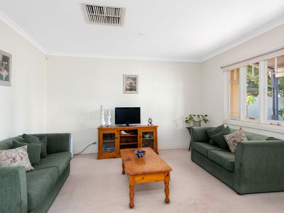 10 Lewis Street, Lamington