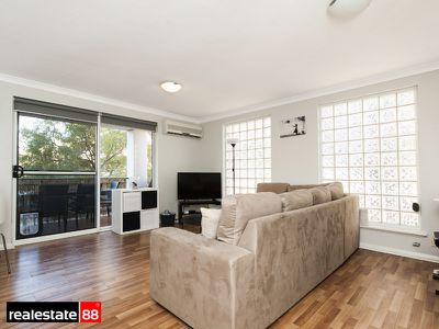 1 / 20 Pendal Lane, Perth