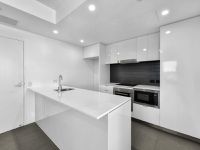 1709 / 10 Trinity Street, Fortitude Valley