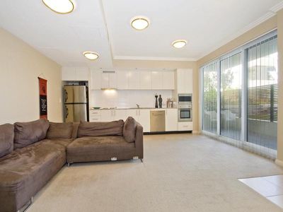 1A / 5 Bay Drive, Meadowbank