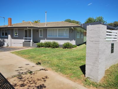 17 Lovett Avenue, Dubbo