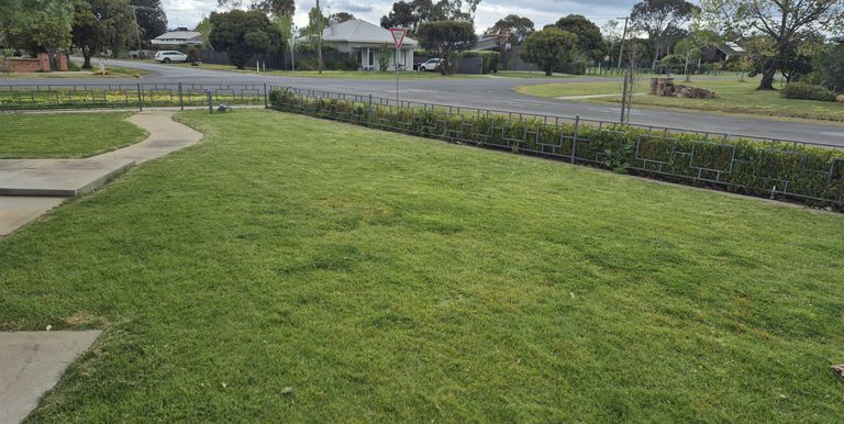15 Hart Street, Euroa