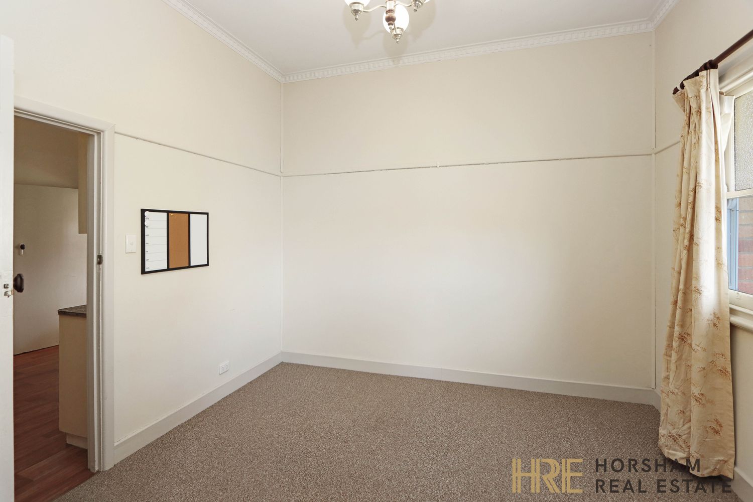 28 Wilmoth Avenue, Horsham