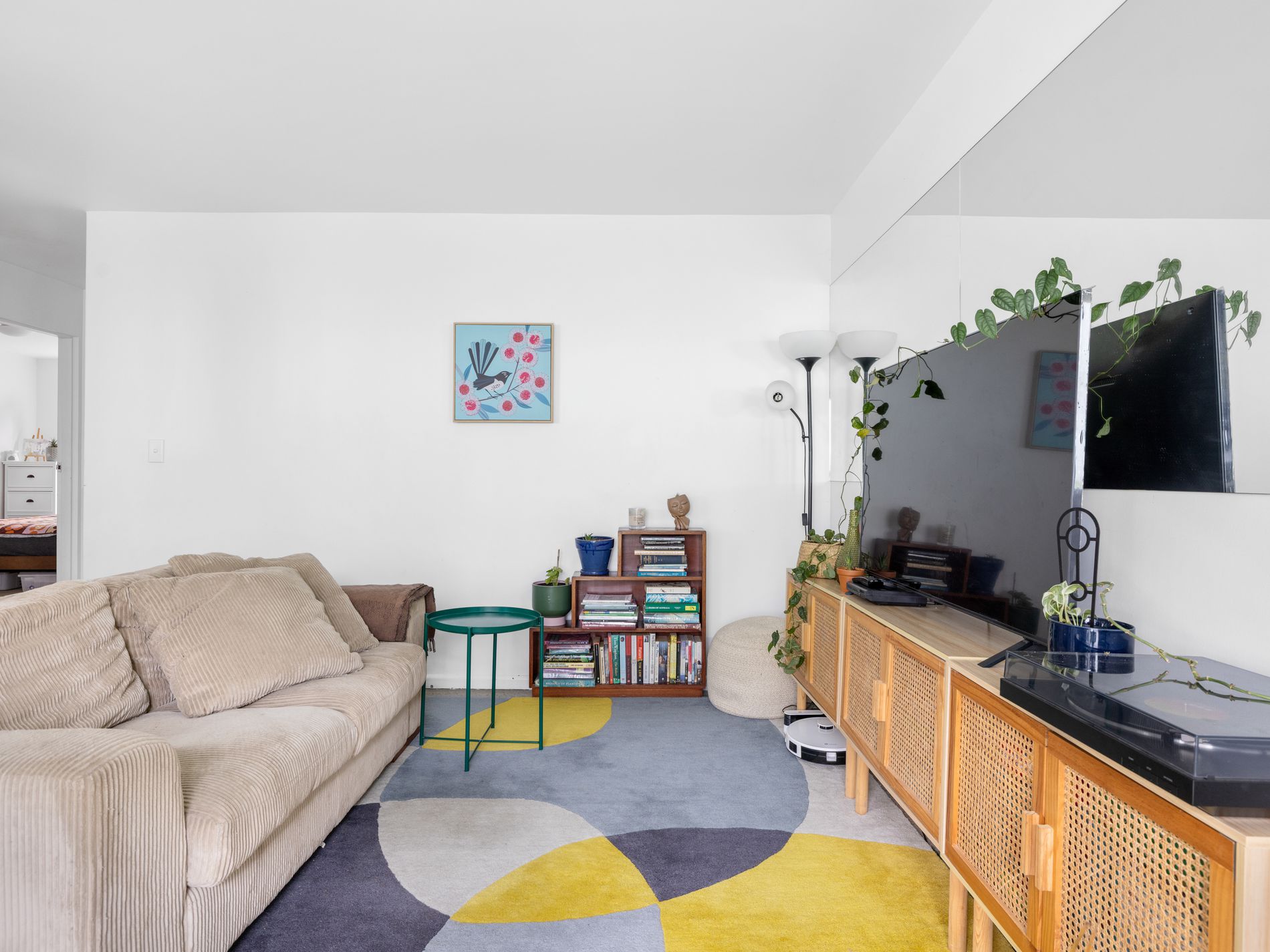 2 / 261 Esplanade, Altona