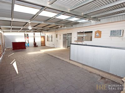 17 Howard Street, Horsham