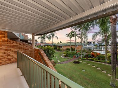 13 / 33-39 Hooker Boulevard, Broadbeach Waters