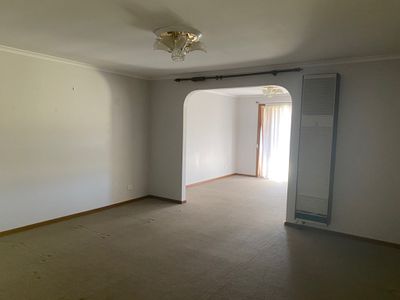 4 Retreat Place, Werribee