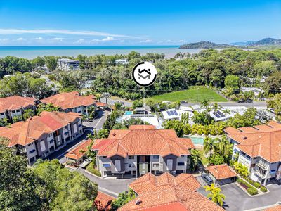 2210 / 40-42 Clifton Road, Clifton Beach