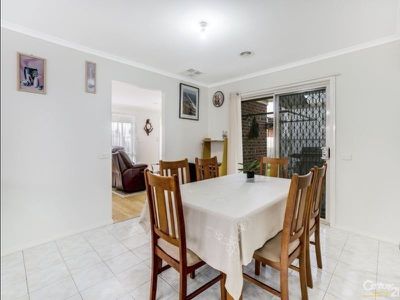 5 Linmac Drive, Hampton Park