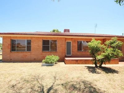 49 Corbett Avenue, Dubbo