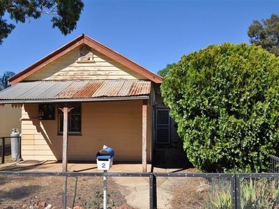 2 Mcfarland St, Forbes