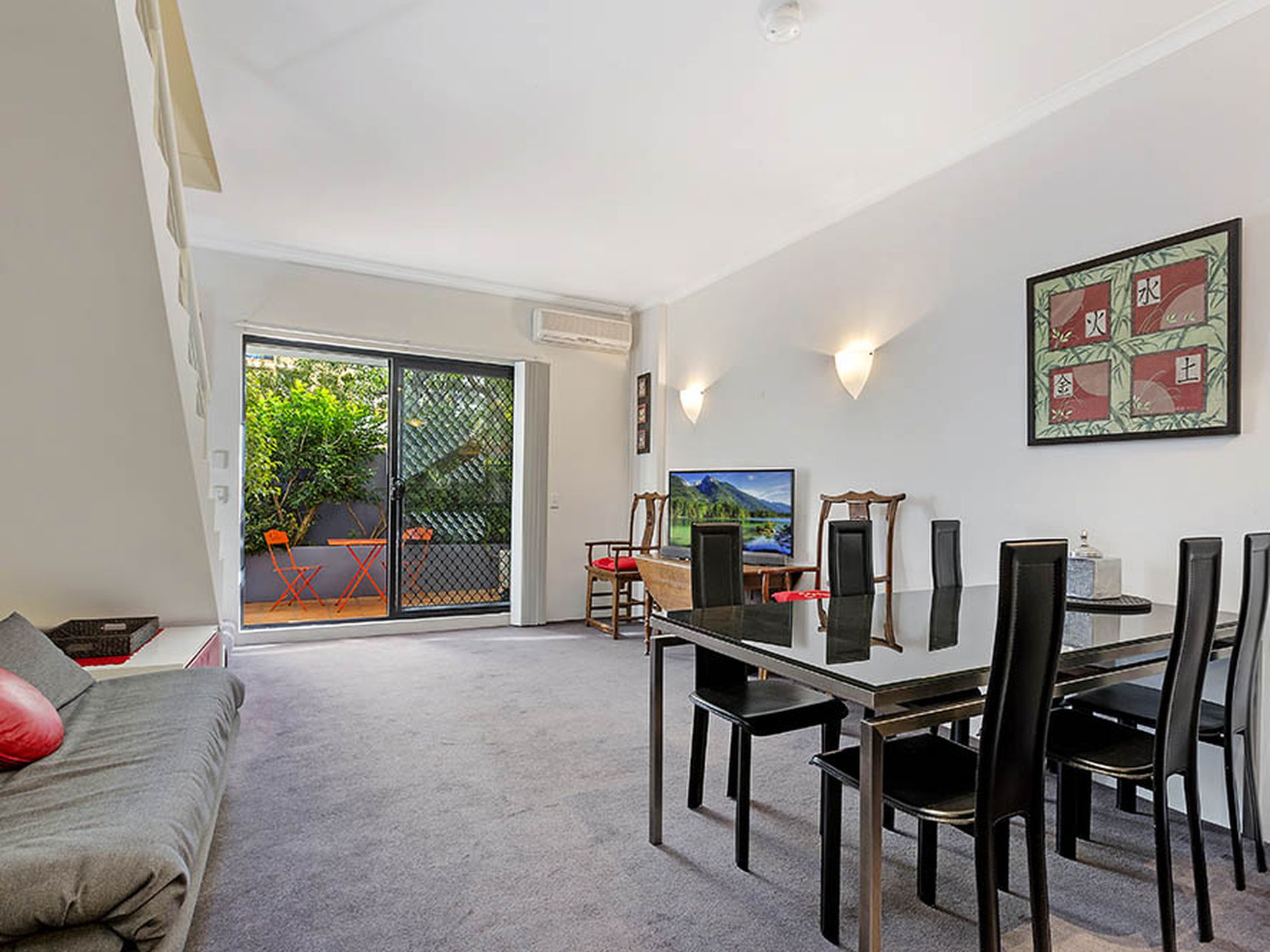 6 Crescent Street  , Redfern