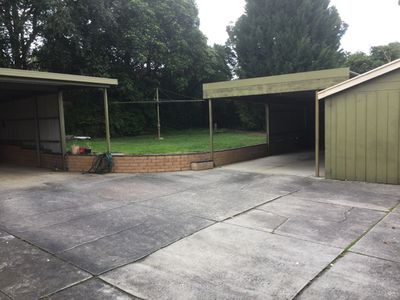 28 Village Avenue, Doncaster