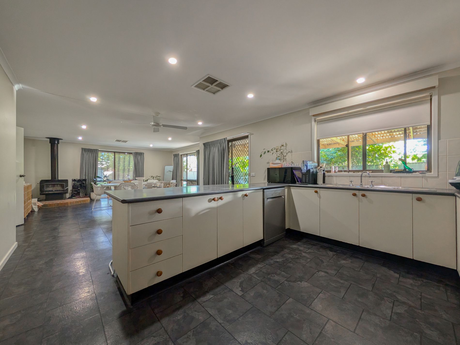 1 Green Court, Swan Hill