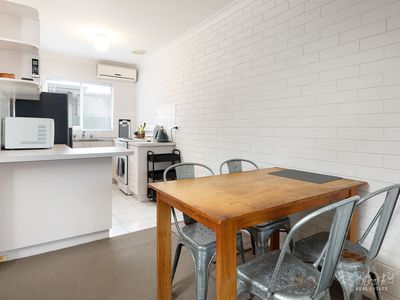 2 / 92 LAWRENCE STREET, Wodonga