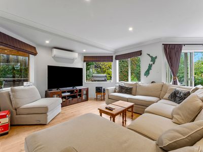 12 Stonedge Lane, Rosedale