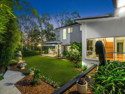 32 The Crescent, Underwood