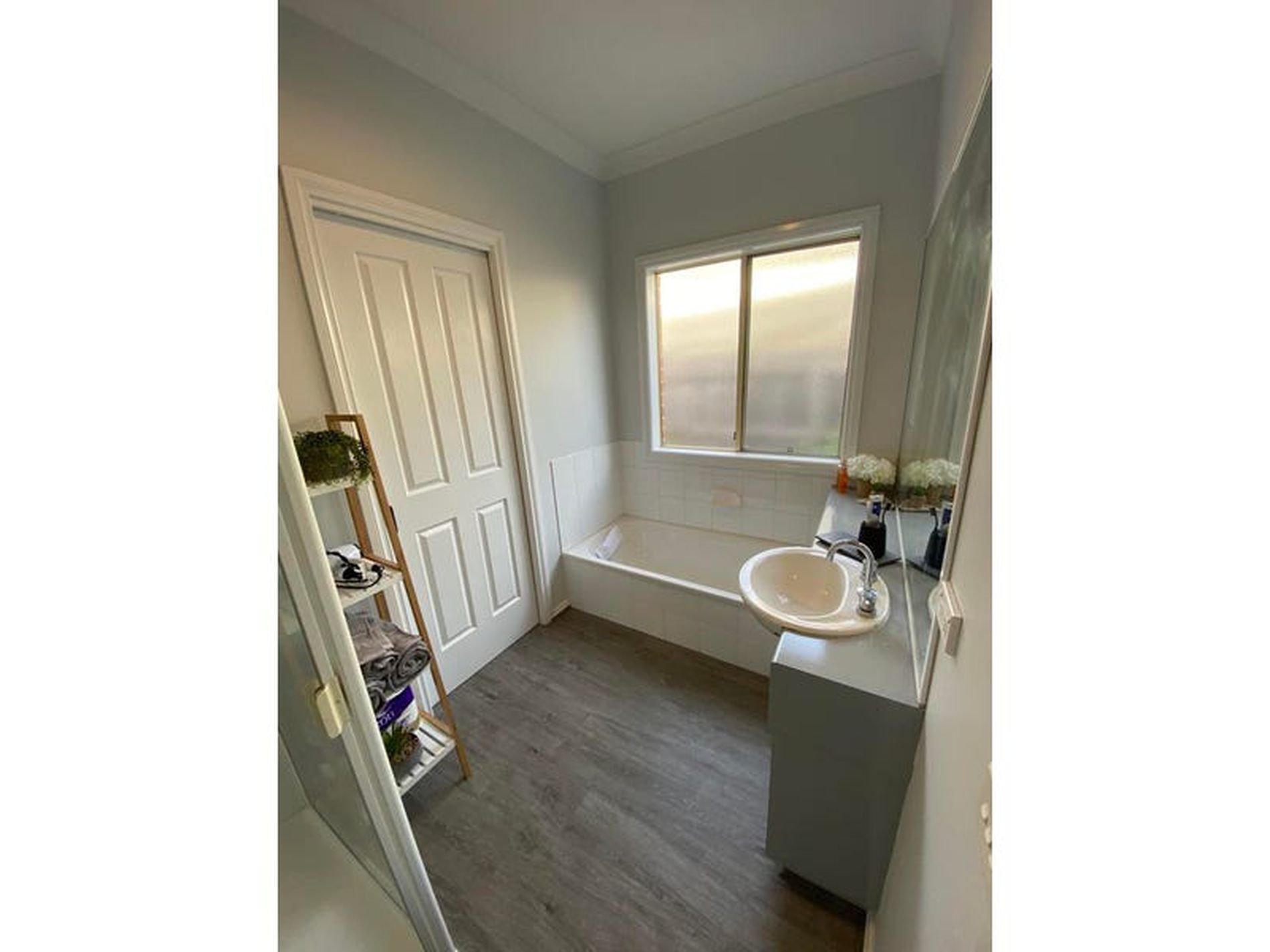 7 Buckingham Street, Lara